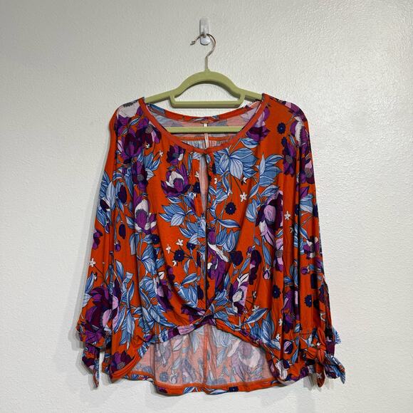Free People Red Floral Twist Front Oversized Top Sz S - Picture 2 of 11